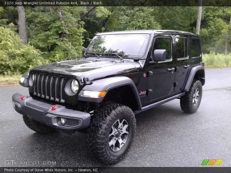 Front 3/4 View of 2020 Wrangler Unlimited Rubicon 4x4