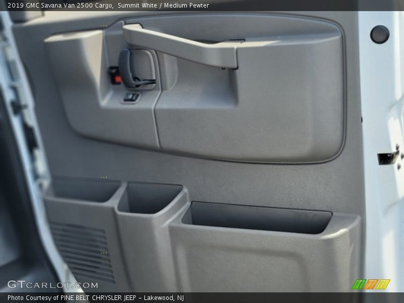 Summit White / Medium Pewter 2019 GMC Savana Van 2500 Cargo