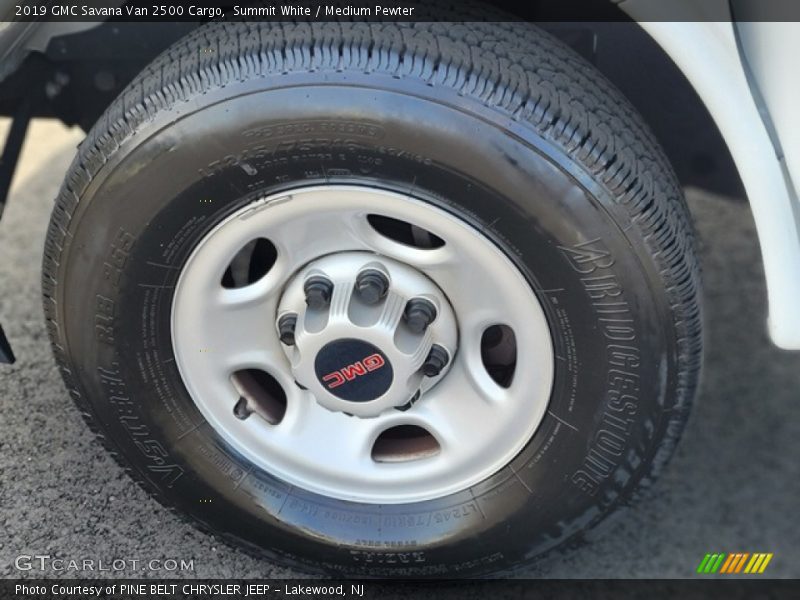 Summit White / Medium Pewter 2019 GMC Savana Van 2500 Cargo