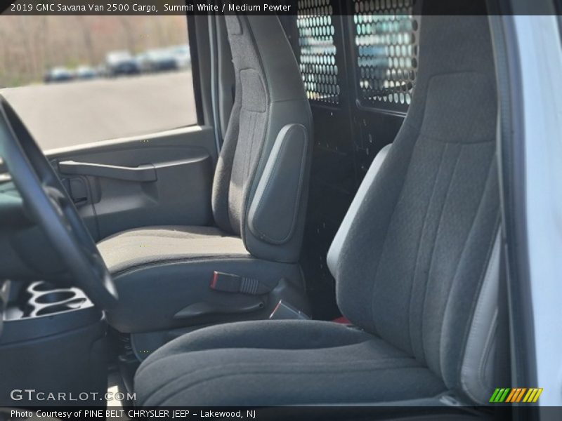 Summit White / Medium Pewter 2019 GMC Savana Van 2500 Cargo