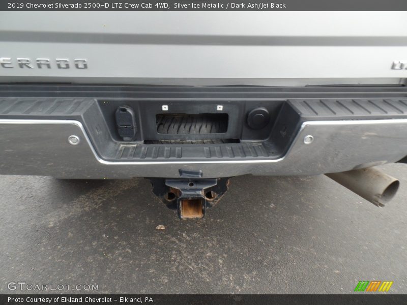 Silver Ice Metallic / Dark Ash/Jet Black 2019 Chevrolet Silverado 2500HD LTZ Crew Cab 4WD
