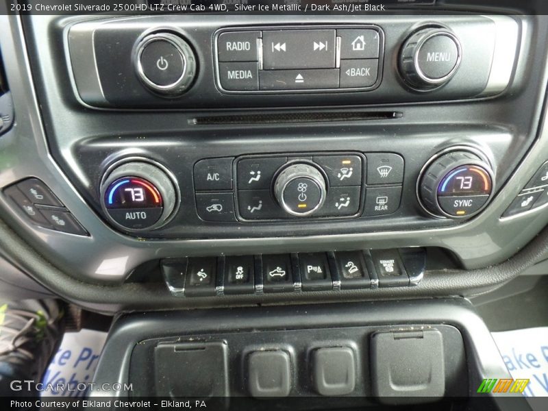 Silver Ice Metallic / Dark Ash/Jet Black 2019 Chevrolet Silverado 2500HD LTZ Crew Cab 4WD