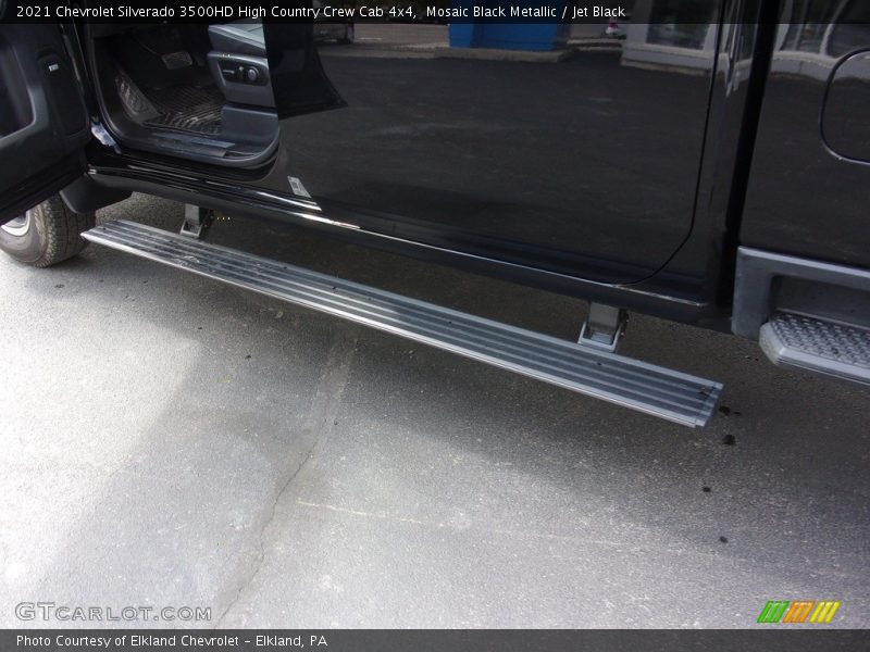 Mosaic Black Metallic / Jet Black 2021 Chevrolet Silverado 3500HD High Country Crew Cab 4x4