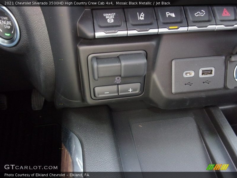 Mosaic Black Metallic / Jet Black 2021 Chevrolet Silverado 3500HD High Country Crew Cab 4x4