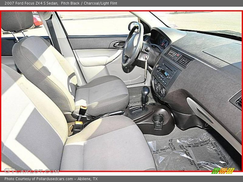 Pitch Black / Charcoal/Light Flint 2007 Ford Focus ZX4 S Sedan