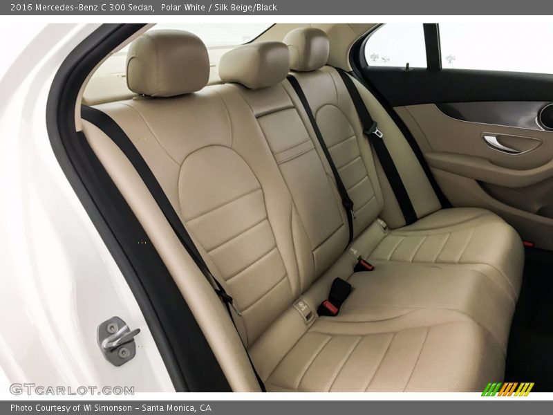 Polar White / Silk Beige/Black 2016 Mercedes-Benz C 300 Sedan