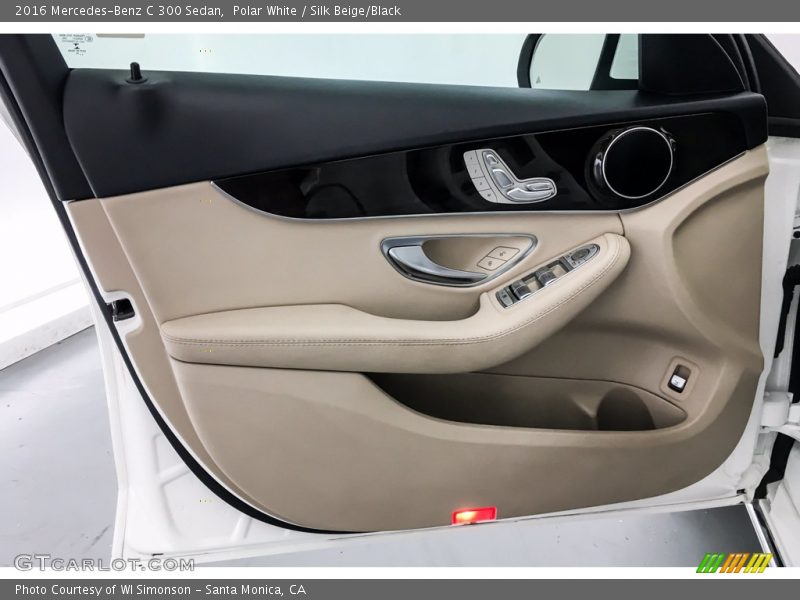 Polar White / Silk Beige/Black 2016 Mercedes-Benz C 300 Sedan