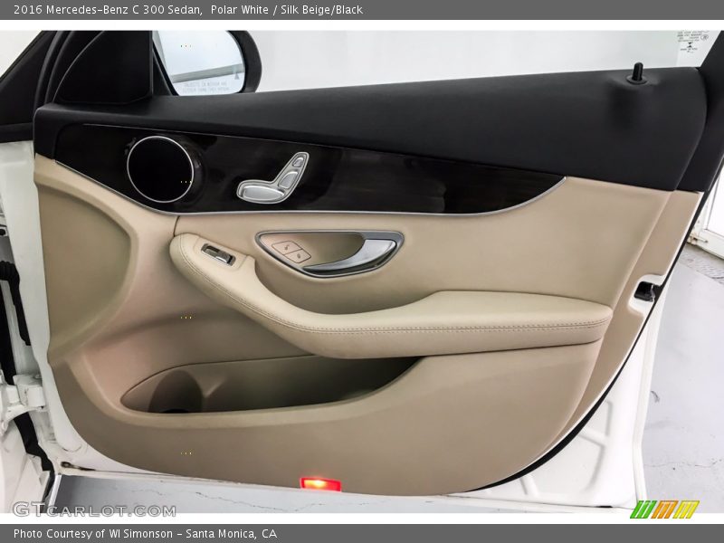 Polar White / Silk Beige/Black 2016 Mercedes-Benz C 300 Sedan