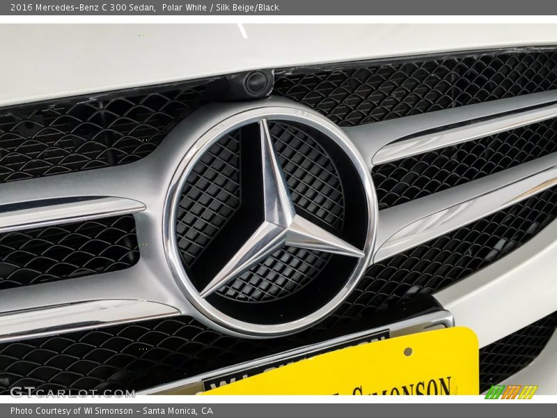 Polar White / Silk Beige/Black 2016 Mercedes-Benz C 300 Sedan