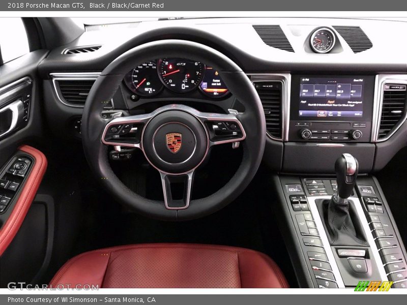 Black / Black/Garnet Red 2018 Porsche Macan GTS