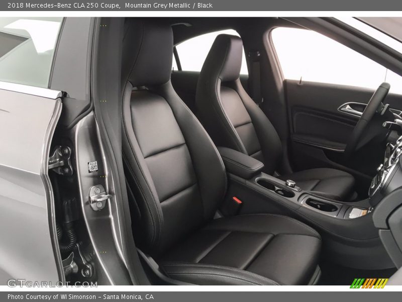 Mountain Grey Metallic / Black 2018 Mercedes-Benz CLA 250 Coupe