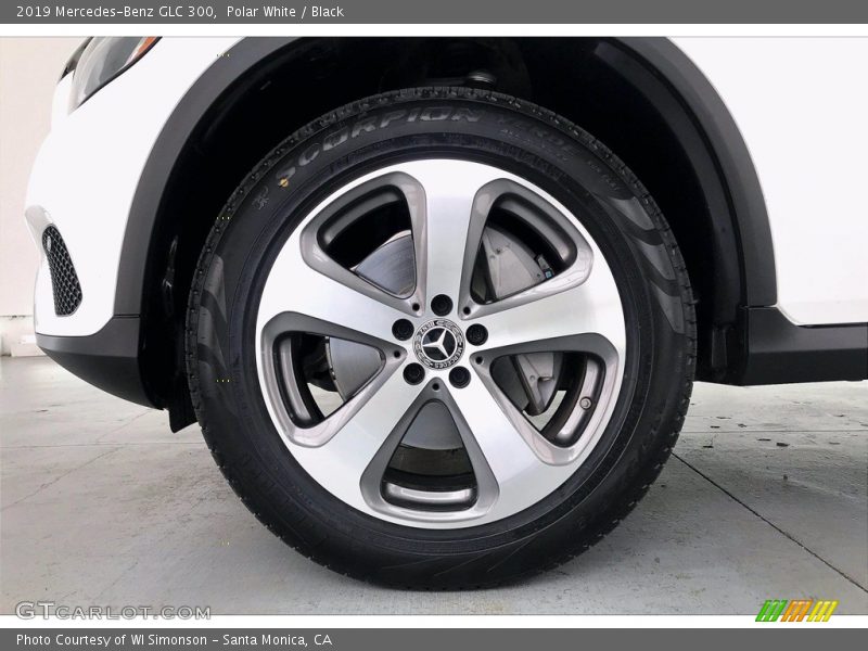 Polar White / Black 2019 Mercedes-Benz GLC 300