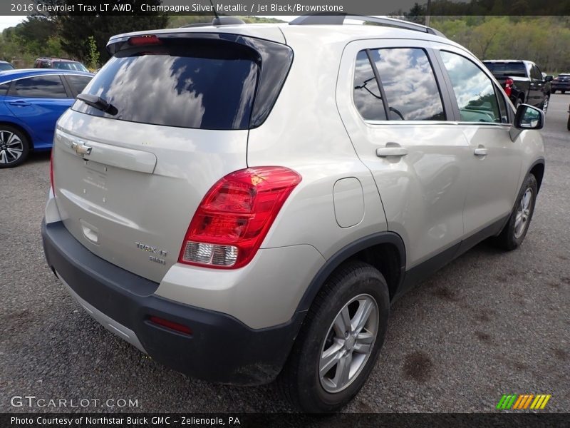 Champagne Silver Metallic / Jet Black/Brownstone 2016 Chevrolet Trax LT AWD