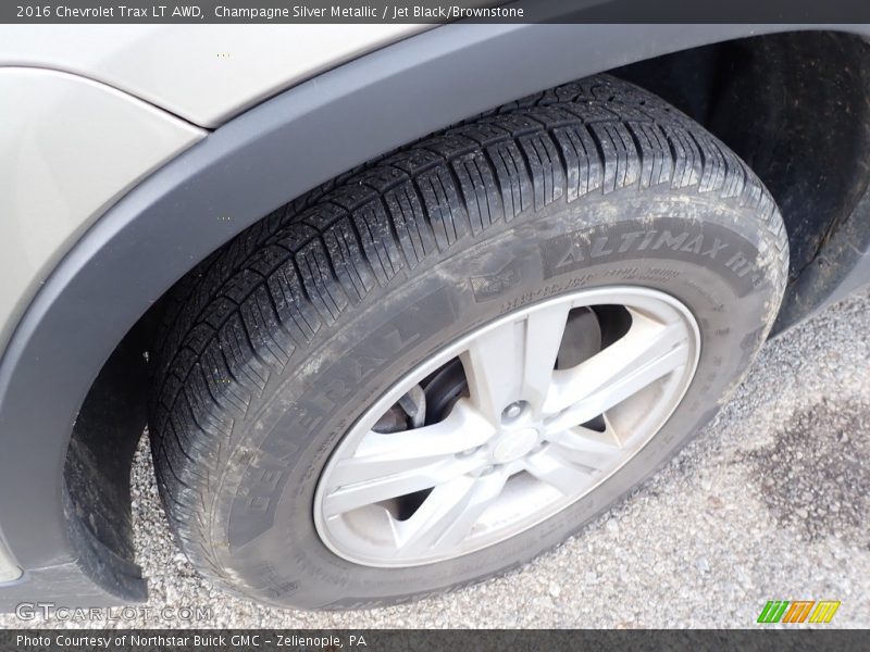 Champagne Silver Metallic / Jet Black/Brownstone 2016 Chevrolet Trax LT AWD