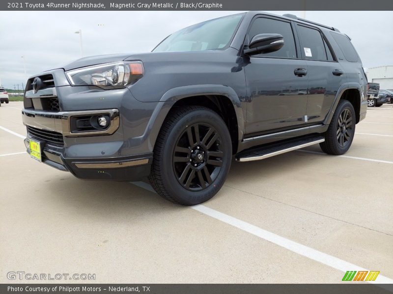Magnetic Gray Metallic / Black/Graphite 2021 Toyota 4Runner Nightshade