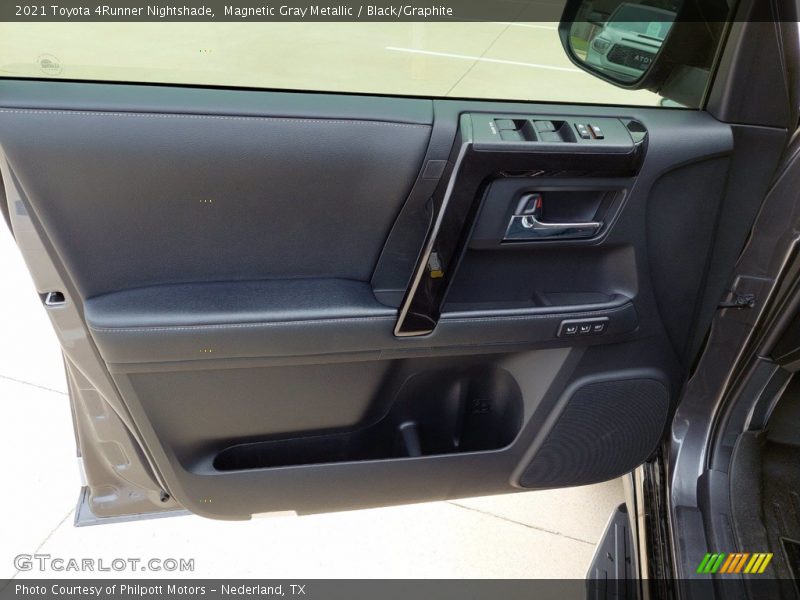 Magnetic Gray Metallic / Black/Graphite 2021 Toyota 4Runner Nightshade