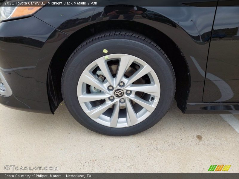 Midnight Black Metallic / Ash 2021 Toyota Camry LE