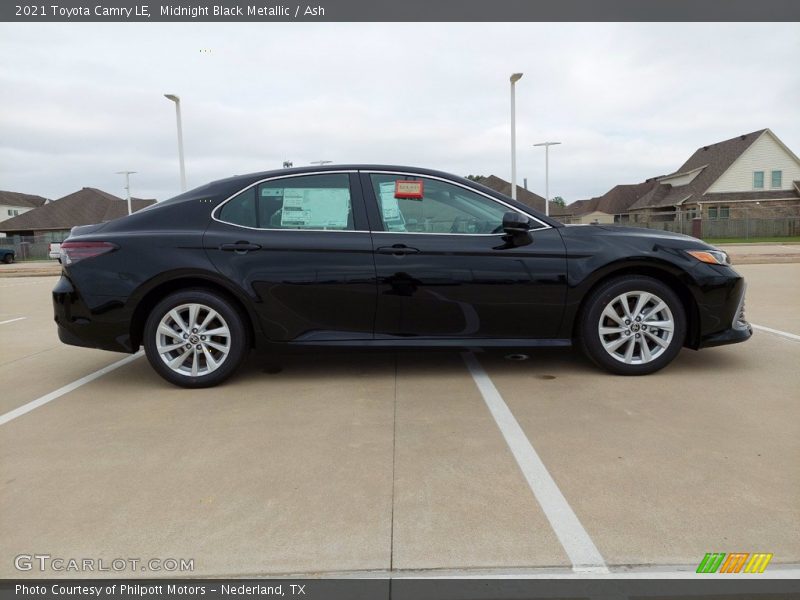 Midnight Black Metallic / Ash 2021 Toyota Camry LE