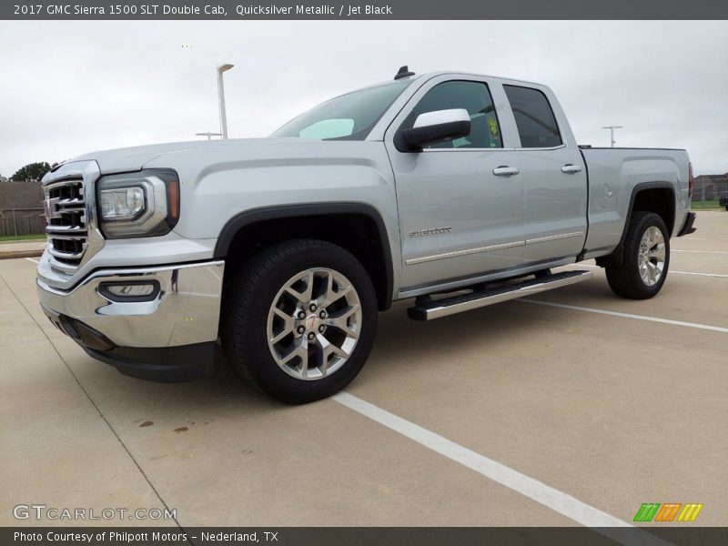 Front 3/4 View of 2017 Sierra 1500 SLT Double Cab