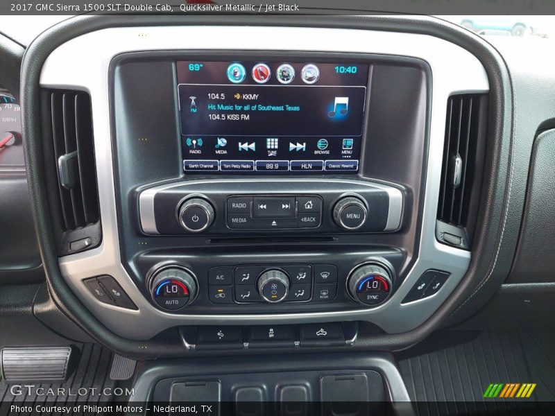 Controls of 2017 Sierra 1500 SLT Double Cab