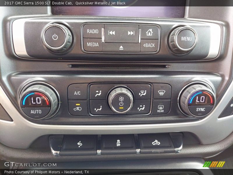 Controls of 2017 Sierra 1500 SLT Double Cab