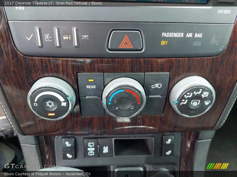 Siren Red Tintcoat / Ebony 2017 Chevrolet Traverse LT