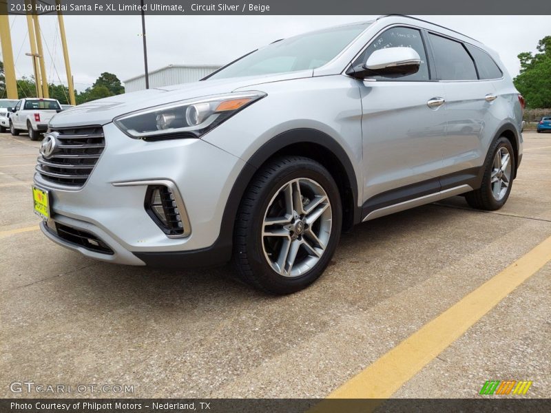 Front 3/4 View of 2019 Santa Fe XL Limited Ultimate