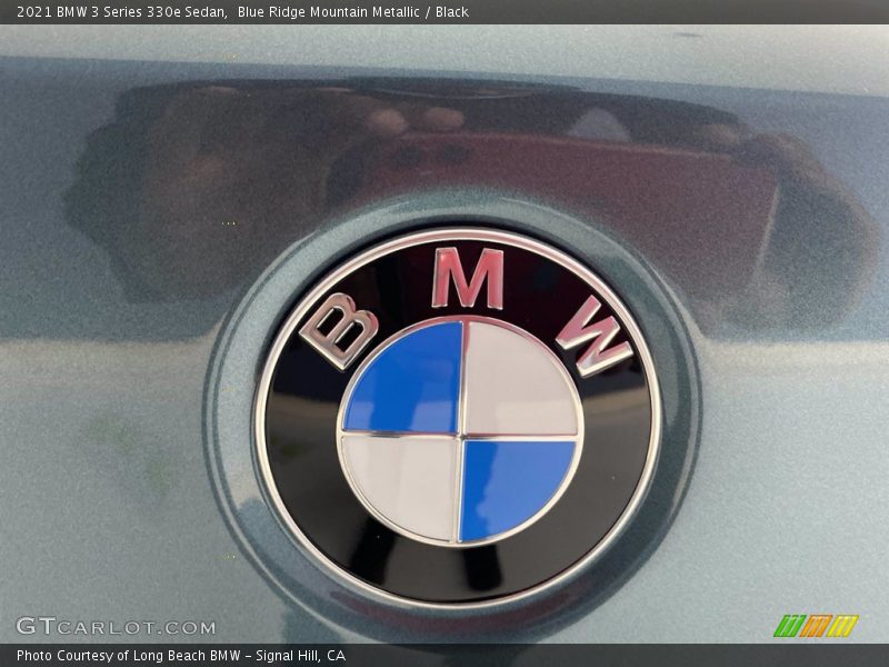 Blue Ridge Mountain Metallic / Black 2021 BMW 3 Series 330e Sedan
