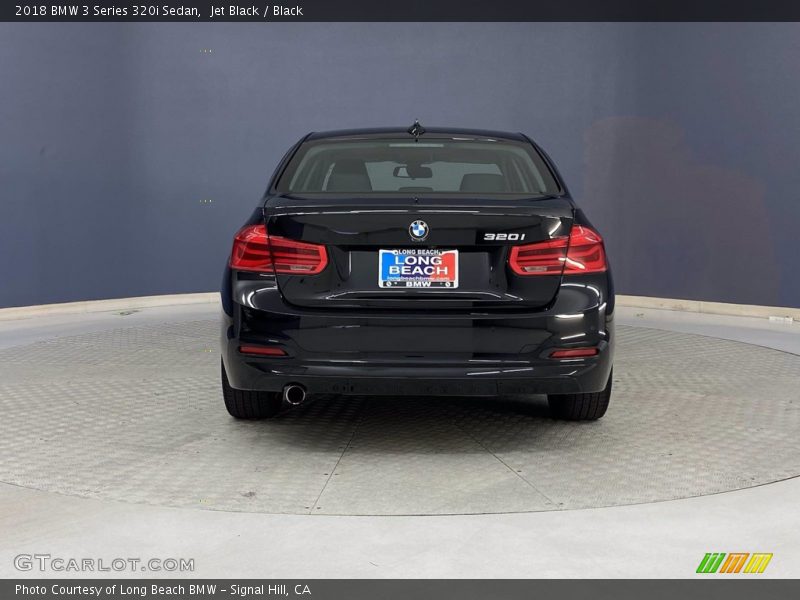 Jet Black / Black 2018 BMW 3 Series 320i Sedan