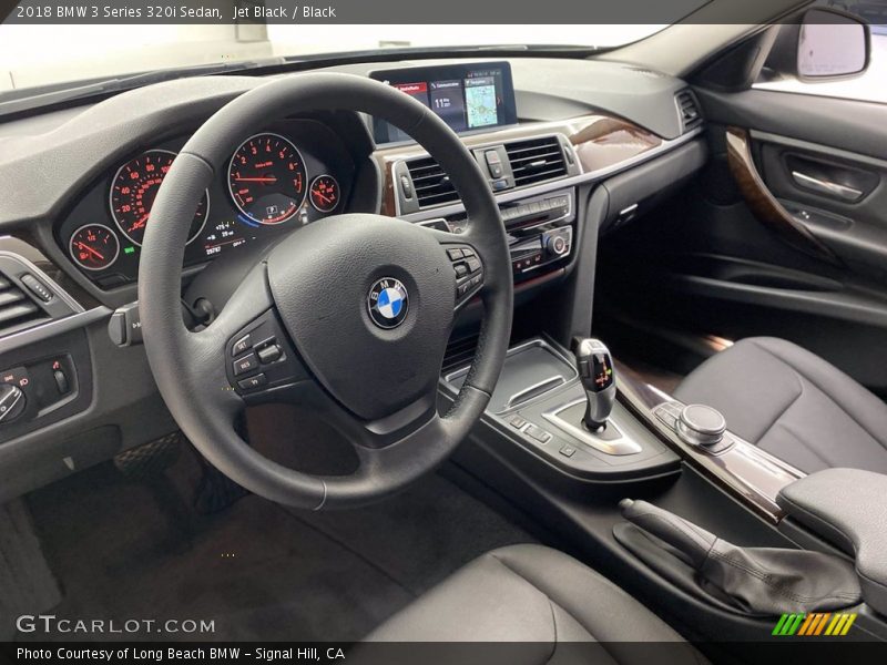 Jet Black / Black 2018 BMW 3 Series 320i Sedan