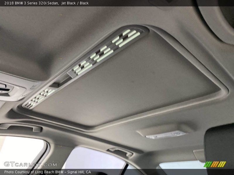 Jet Black / Black 2018 BMW 3 Series 320i Sedan