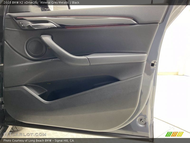 Mineral Grey Metallic / Black 2018 BMW X2 xDrive28i