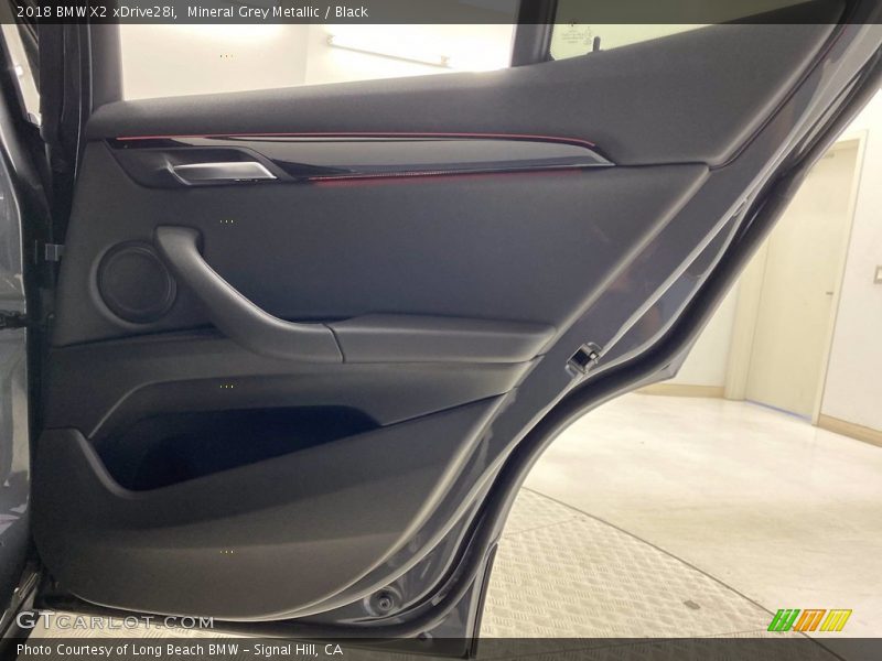 Mineral Grey Metallic / Black 2018 BMW X2 xDrive28i