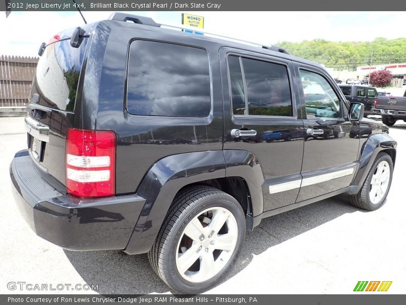 Brilliant Black Crystal Pearl / Dark Slate Gray 2012 Jeep Liberty Jet 4x4
