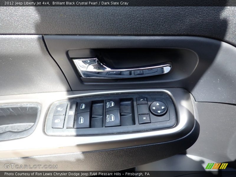 Brilliant Black Crystal Pearl / Dark Slate Gray 2012 Jeep Liberty Jet 4x4