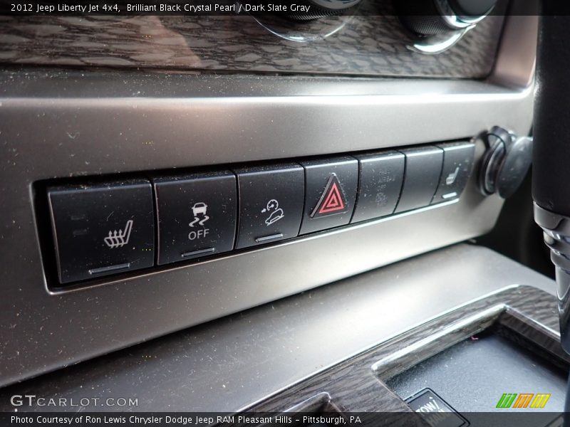 Brilliant Black Crystal Pearl / Dark Slate Gray 2012 Jeep Liberty Jet 4x4