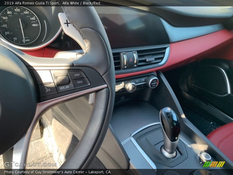 Alfa White / Black/Red 2019 Alfa Romeo Giulia Ti Sport