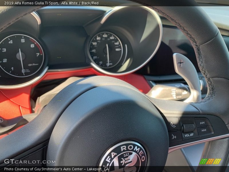 Alfa White / Black/Red 2019 Alfa Romeo Giulia Ti Sport