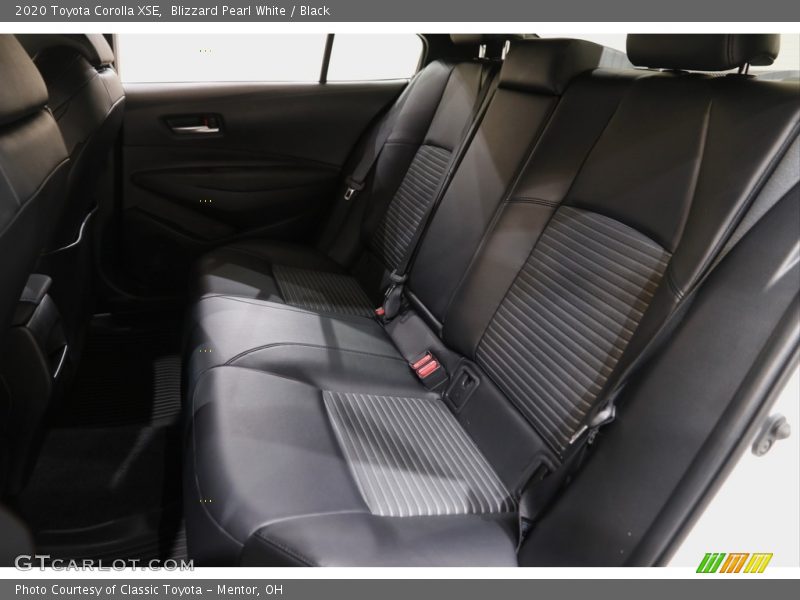 Blizzard Pearl White / Black 2020 Toyota Corolla XSE