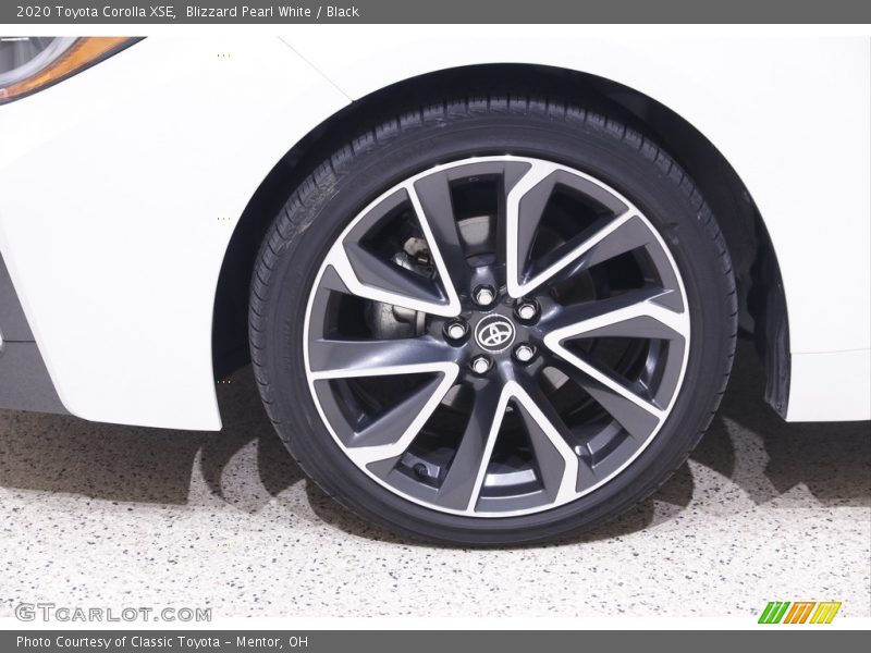 Blizzard Pearl White / Black 2020 Toyota Corolla XSE