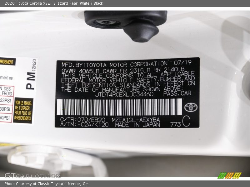 Blizzard Pearl White / Black 2020 Toyota Corolla XSE