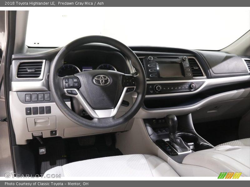 Predawn Gray Mica / Ash 2018 Toyota Highlander LE