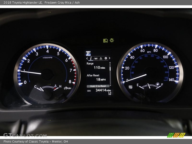 Predawn Gray Mica / Ash 2018 Toyota Highlander LE