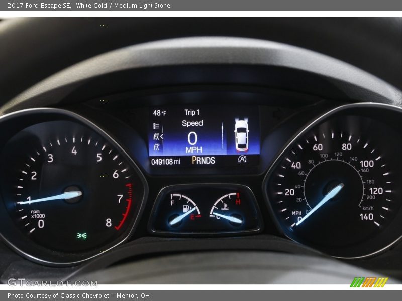 White Gold / Medium Light Stone 2017 Ford Escape SE