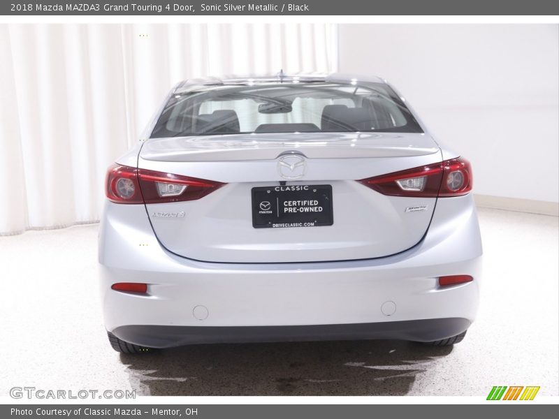 Sonic Silver Metallic / Black 2018 Mazda MAZDA3 Grand Touring 4 Door