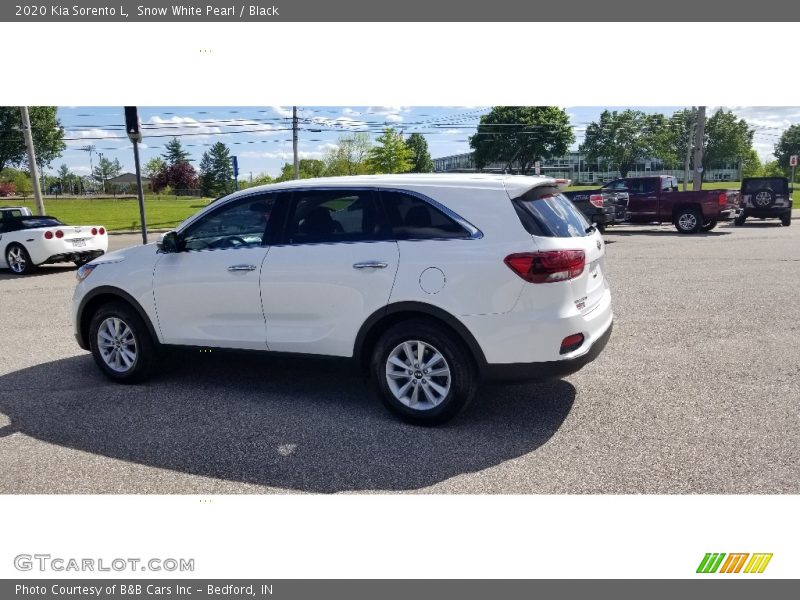 Snow White Pearl / Black 2020 Kia Sorento L