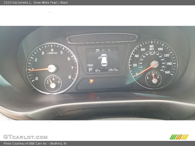 Snow White Pearl / Black 2020 Kia Sorento L