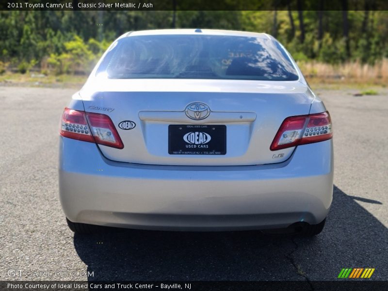 Classic Silver Metallic / Ash 2011 Toyota Camry LE