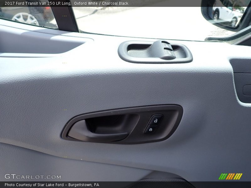 Oxford White / Charcoal Black 2017 Ford Transit Van 250 LR Long