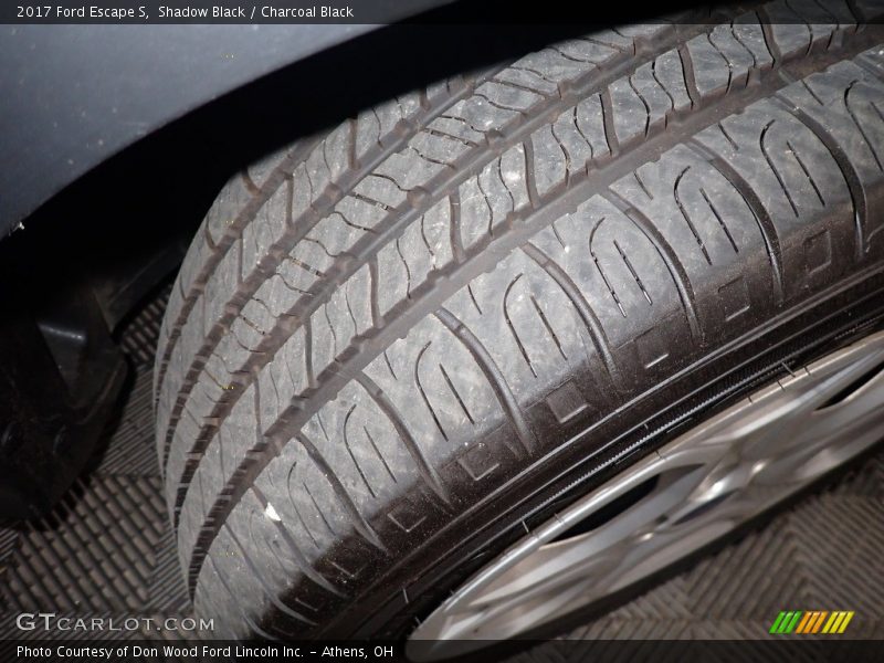 Shadow Black / Charcoal Black 2017 Ford Escape S